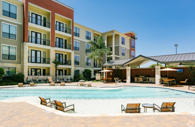 Residences at Pearland Town Center - Pearland, TX